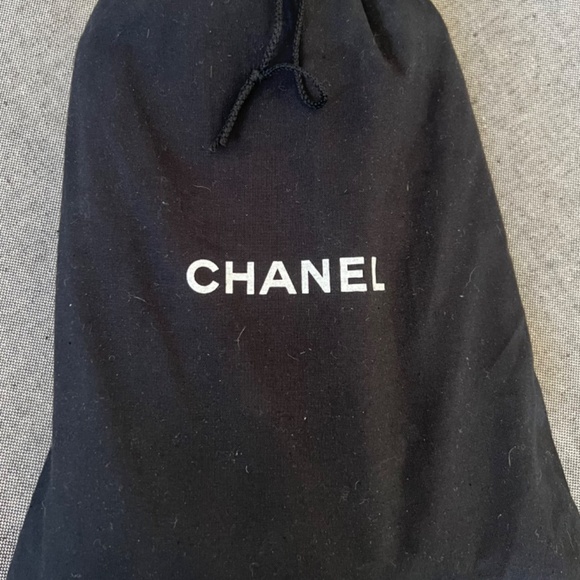 Authentic Chanel - Lapin Rabbit Fur and Leather Classic Single Flap Handbag - Picture 16 of 16